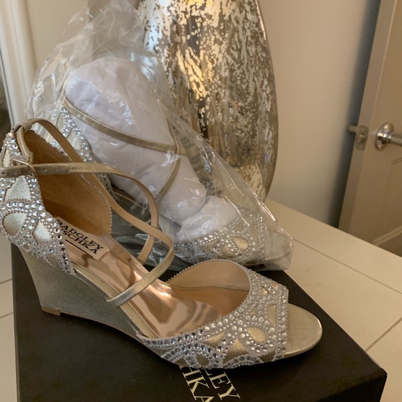Badgley Mischka Womens Winter